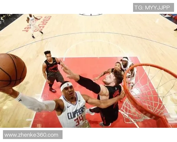 快船险胜开拓者，哈雷尔独得33分：逆风翻盘背后的力量